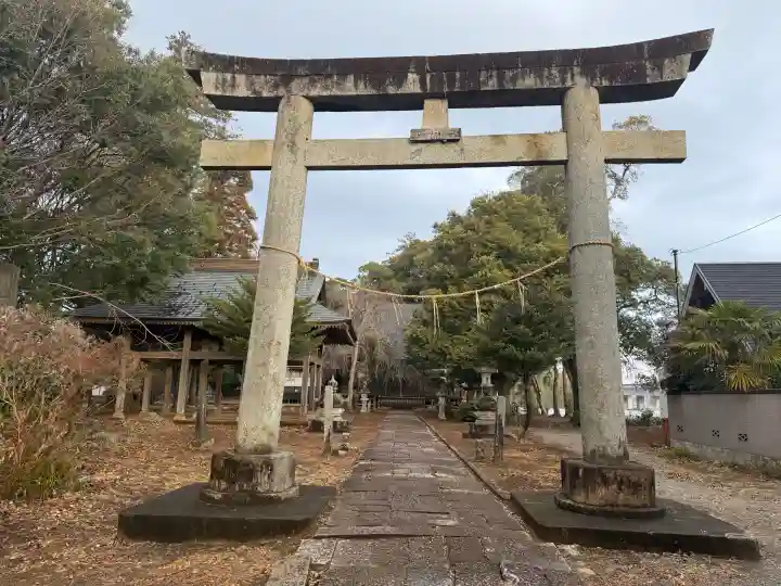 月讀神社の{uncategorized: "未分類", other: "その他", undefined: "問題あり", building: "その他建物", grave: "お墓", sacred_gate: "鳥居", guardian: "狛犬", statue: "像", buddha: "仏像", history: "歴史", nature: "自然", garden: "庭園", animal: "動物", pagoda: "塔", temizu: "手水舎", mountain_gate: "山門・神門", sanctuary: "本殿・本堂", subordinate: "末社・摂社", art: "芸術", scenery: "景色", jizo: "地蔵", ema: "絵馬", goshuin: "御朱印", omikuji: "おみくじ", items: "授与品その他", amulet: "お守り", goshuincho: "御朱印帳", eats: "食事", festival: "お祭り", votive_dance: "神楽", shichigosan: "七五三参", wedding: "結婚式", experience: "体験その他", initially: "初詣", around: "周辺", anti_infection: "感染症対策"}