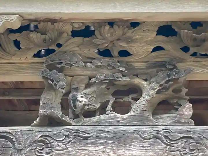 甲八幡神社の本殿・本堂