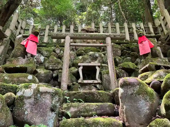 伏見稲荷大社 御膳谷奉拝所(京都府)