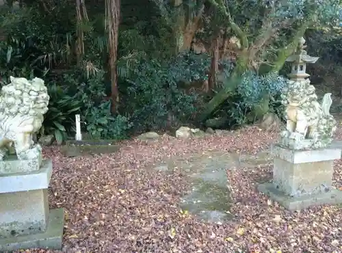 熊野神社の狛犬