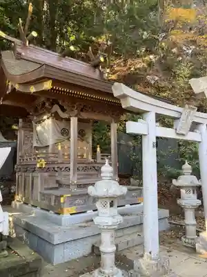 高尾山薬王院の末社・摂社