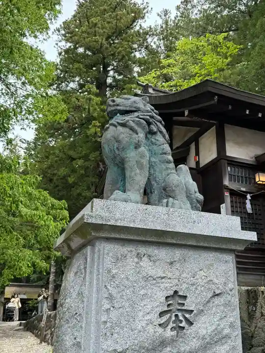 諏訪大社下社春宮の狛犬