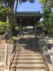 向導寺の山門