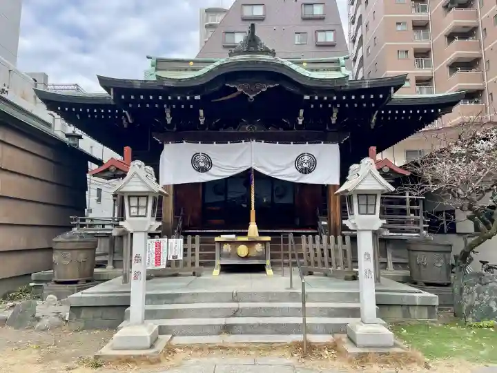 千束稲荷神社の{uncategorized: "未分類", other: "その他", undefined: "問題あり", building: "その他建物", grave: "お墓", sacred_gate: "鳥居", guardian: "狛犬", statue: "像", buddha: "仏像", history: "歴史", nature: "自然", garden: "庭園", animal: "動物", pagoda: "塔", temizu: "手水舎", mountain_gate: "山門・神門", sanctuary: "本殿・本堂", subordinate: "末社・摂社", art: "芸術", scenery: "景色", jizo: "地蔵", ema: "絵馬", goshuin: "御朱印", omikuji: "おみくじ", items: "授与品その他", amulet: "お守り", goshuincho: "御朱印帳", eats: "食事", festival: "お祭り", votive_dance: "神楽", shichigosan: "七五三参", wedding: "結婚式", experience: "体験その他", initially: "初詣", around: "周辺", anti_infection: "感染症対策"}