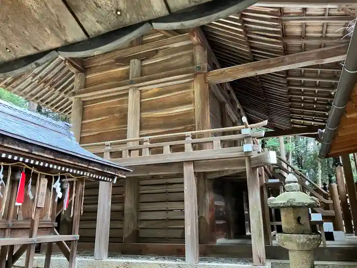 小槻神社の本殿