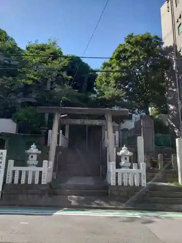 （芝生）浅間神社の鳥居