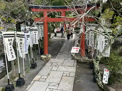 旗上弁財天社の鳥居