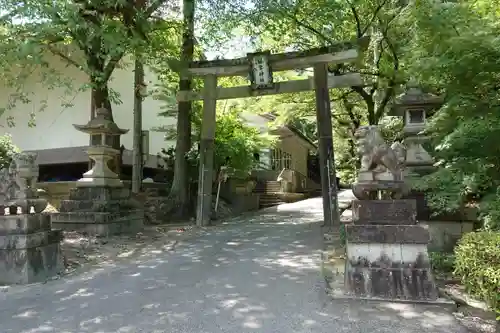 胡宮神社（敏満寺史跡）の鳥居