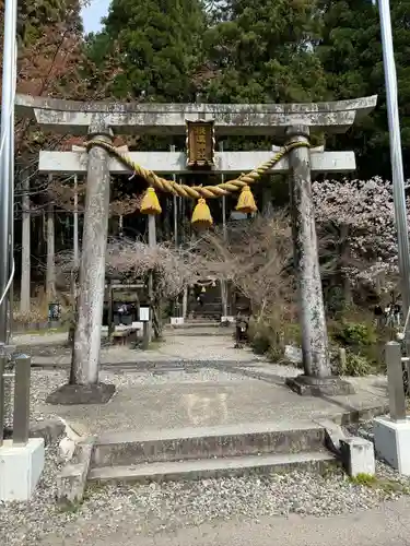 根道神社(岐阜県)
