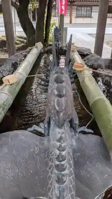 田縣神社の手水舎