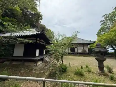 白毫寺の{uncategorized: "未分類", other: "その他", undefined: "問題あり", building: "その他建物", grave: "お墓", sacred_gate: "鳥居", guardian: "狛犬", statue: "像", buddha: "仏像", history: "歴史", nature: "自然", garden: "庭園", animal: "動物", pagoda: "塔", temizu: "手水舎", mountain_gate: "山門・神門", sanctuary: "本殿・本堂", subordinate: "末社・摂社", art: "芸術", scenery: "景色", jizo: "地蔵", ema: "絵馬", goshuin: "御朱印", omikuji: "おみくじ", items: "授与品その他", amulet: "お守り", goshuincho: "御朱印帳", eats: "食事", festival: "お祭り", votive_dance: "神楽", shichigosan: "七五三参", wedding: "結婚式", experience: "体験その他", initially: "初詣", around: "周辺", anti_infection: "感染症対策"}