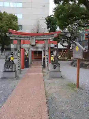 今益稲荷神社の鳥居
