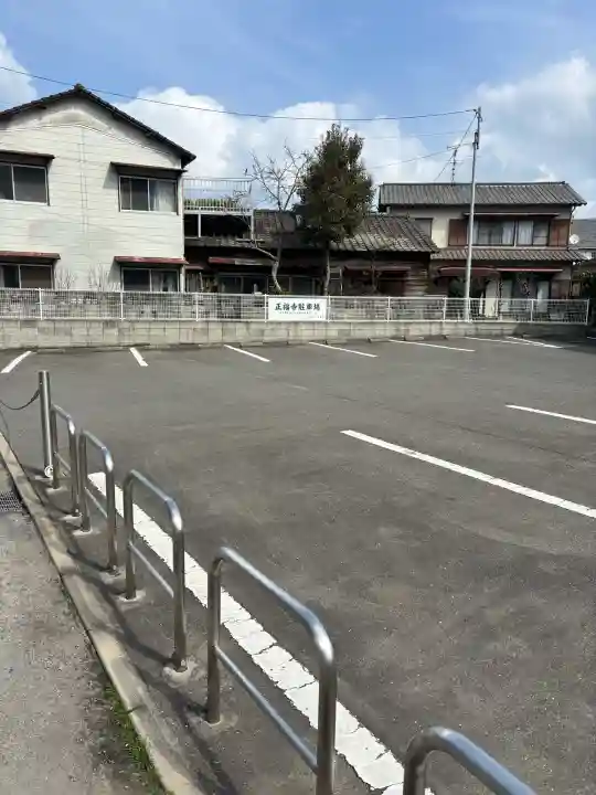 正福寺の{uncategorized: "未分類", other: "その他", undefined: "問題あり", building: "その他建物", grave: "お墓", sacred_gate: "鳥居", guardian: "狛犬", statue: "像", buddha: "仏像", history: "歴史", nature: "自然", garden: "庭園", animal: "動物", pagoda: "塔", temizu: "手水舎", mountain_gate: "山門・神門", sanctuary: "本殿・本堂", subordinate: "末社・摂社", art: "芸術", scenery: "景色", jizo: "地蔵", ema: "絵馬", goshuin: "御朱印", omikuji: "おみくじ", items: "授与品その他", amulet: "お守り", goshuincho: "御朱印帳", eats: "食事", festival: "お祭り", votive_dance: "神楽", shichigosan: "七五三参", wedding: "結婚式", experience: "体験その他", initially: "初詣", around: "周辺", anti_infection: "感染症対策"}