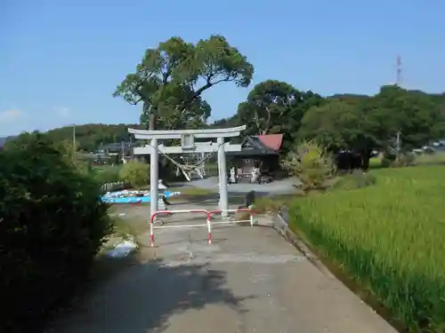 萩尾神社の鳥居