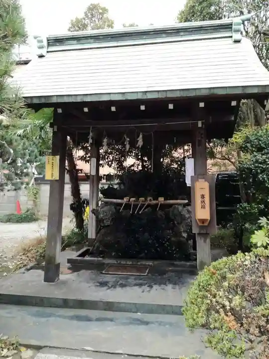 小岩神社の手水舎