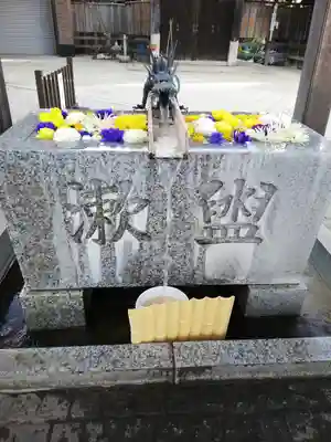 川越八幡宮の手水舎