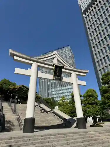 日枝神社の{uncategorized: "未分類", other: "その他", undefined: "問題あり", building: "その他建物", grave: "お墓", sacred_gate: "鳥居", guardian: "狛犬", statue: "像", buddha: "仏像", history: "歴史", nature: "自然", garden: "庭園", animal: "動物", pagoda: "塔", temizu: "手水舎", mountain_gate: "山門・神門", sanctuary: "本殿・本堂", subordinate: "末社・摂社", art: "芸術", scenery: "景色", jizo: "地蔵", ema: "絵馬", goshuin: "御朱印", omikuji: "おみくじ", items: "授与品その他", amulet: "お守り", goshuincho: "御朱印帳", eats: "食事", festival: "お祭り", votive_dance: "神楽", shichigosan: "七五三参", wedding: "結婚式", experience: "体験その他", initially: "初詣", around: "周辺", anti_infection: "感染症対策"}