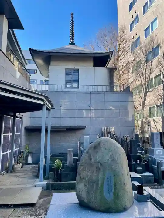 福昌寺の{uncategorized: "未分類", other: "その他", undefined: "問題あり", building: "その他建物", grave: "お墓", sacred_gate: "鳥居", guardian: "狛犬", statue: "像", buddha: "仏像", history: "歴史", nature: "自然", garden: "庭園", animal: "動物", pagoda: "塔", temizu: "手水舎", mountain_gate: "山門・神門", sanctuary: "本殿・本堂", subordinate: "末社・摂社", art: "芸術", scenery: "景色", jizo: "地蔵", ema: "絵馬", goshuin: "御朱印", omikuji: "おみくじ", items: "授与品その他", amulet: "お守り", goshuincho: "御朱印帳", eats: "食事", festival: "お祭り", votive_dance: "神楽", shichigosan: "七五三参", wedding: "結婚式", experience: "体験その他", initially: "初詣", around: "周辺", anti_infection: "感染症対策"}