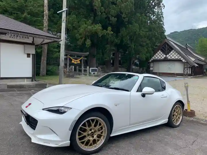 鳩谷八幡神社(岐阜県)