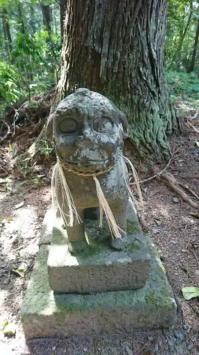鶴ケ峰八幡神社の狛犬