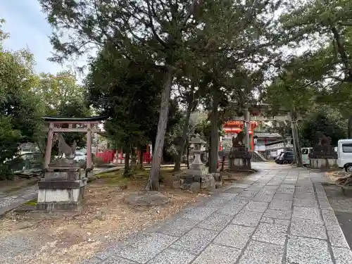 新日吉神宮の{uncategorized: "未分類", other: "その他", undefined: "問題あり", building: "その他建物", grave: "お墓", sacred_gate: "鳥居", guardian: "狛犬", statue: "像", buddha: "仏像", history: "歴史", nature: "自然", garden: "庭園", animal: "動物", pagoda: "塔", temizu: "手水舎", mountain_gate: "山門・神門", sanctuary: "本殿・本堂", subordinate: "末社・摂社", art: "芸術", scenery: "景色", jizo: "地蔵", ema: "絵馬", goshuin: "御朱印", omikuji: "おみくじ", items: "授与品その他", amulet: "お守り", goshuincho: "御朱印帳", eats: "食事", festival: "お祭り", votive_dance: "神楽", shichigosan: "七五三参", wedding: "結婚式", experience: "体験その他", initially: "初詣", around: "周辺", anti_infection: "感染症対策"}