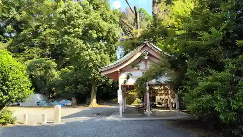 宇治神社の庭園