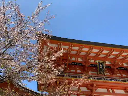 生田神社の山門・神門