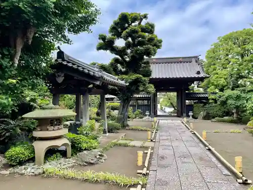 本蓮寺の庭園