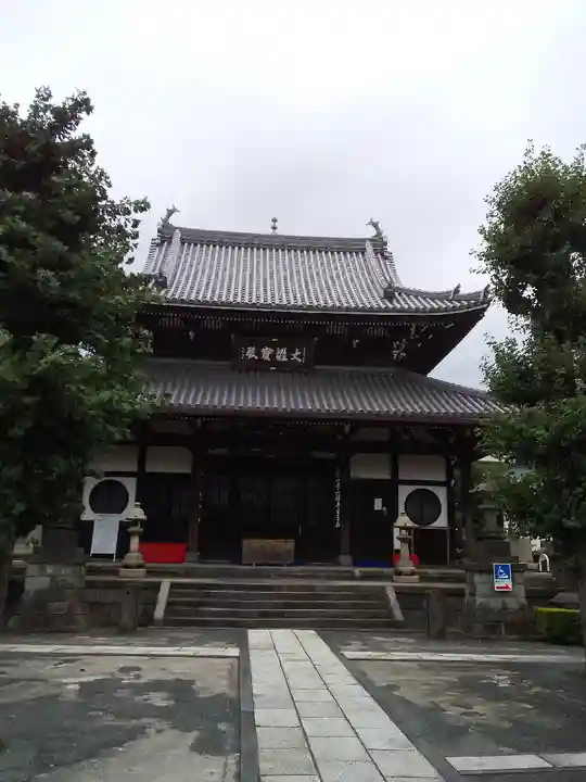 弘福寺の本殿・本堂