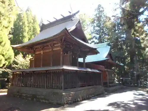 色見熊野座神社の本殿