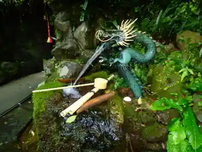 深澤銭洗弁財天の手水舎