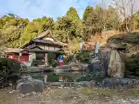曽野稲荷神社の庭園