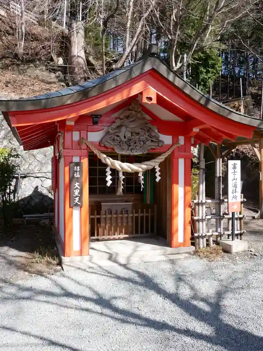 金櫻神社の末社・摂社