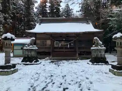 赤羽鹿嶋神社の{uncategorized: "未分類", other: "その他", undefined: "問題あり", building: "その他建物", grave: "お墓", sacred_gate: "鳥居", guardian: "狛犬", statue: "像", buddha: "仏像", history: "歴史", nature: "自然", garden: "庭園", animal: "動物", pagoda: "塔", temizu: "手水舎", mountain_gate: "山門・神門", sanctuary: "本殿・本堂", subordinate: "末社・摂社", art: "芸術", scenery: "景色", jizo: "地蔵", ema: "絵馬", goshuin: "御朱印", omikuji: "おみくじ", items: "授与品その他", amulet: "お守り", goshuincho: "御朱印帳", eats: "食事", festival: "お祭り", votive_dance: "神楽", shichigosan: "七五三参", wedding: "結婚式", experience: "体験その他", initially: "初詣", around: "周辺", anti_infection: "感染症対策"}