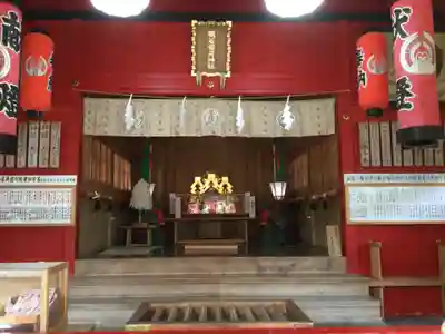 鶴若稲荷神社の本殿・本堂