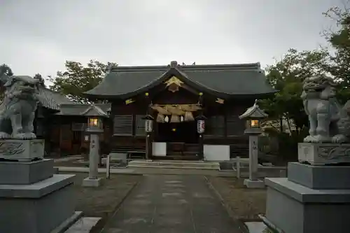 阿羅波比神社の本殿