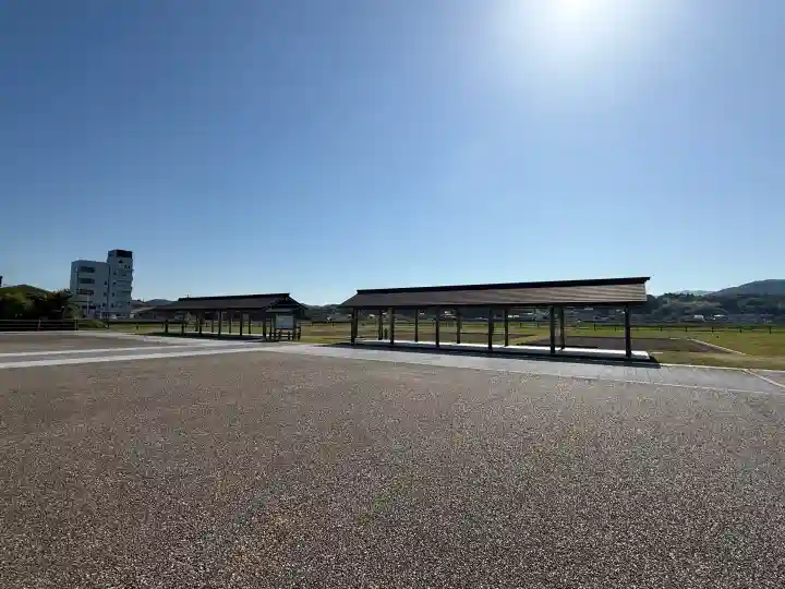 伊雜宮(皇大神宮別宮)の{uncategorized: "未分類", other: "その他", undefined: "問題あり", building: "その他建物", grave: "お墓", sacred_gate: "鳥居", guardian: "狛犬", statue: "像", buddha: "仏像", history: "歴史", nature: "自然", garden: "庭園", animal: "動物", pagoda: "塔", temizu: "手水舎", mountain_gate: "山門・神門", sanctuary: "本殿・本堂", subordinate: "末社・摂社", art: "芸術", scenery: "景色", jizo: "地蔵", ema: "絵馬", goshuin: "御朱印", omikuji: "おみくじ", items: "授与品その他", amulet: "お守り", goshuincho: "御朱印帳", eats: "食事", festival: "お祭り", votive_dance: "神楽", shichigosan: "七五三参", wedding: "結婚式", experience: "体験その他", initially: "初詣", around: "周辺", anti_infection: "感染症対策"}