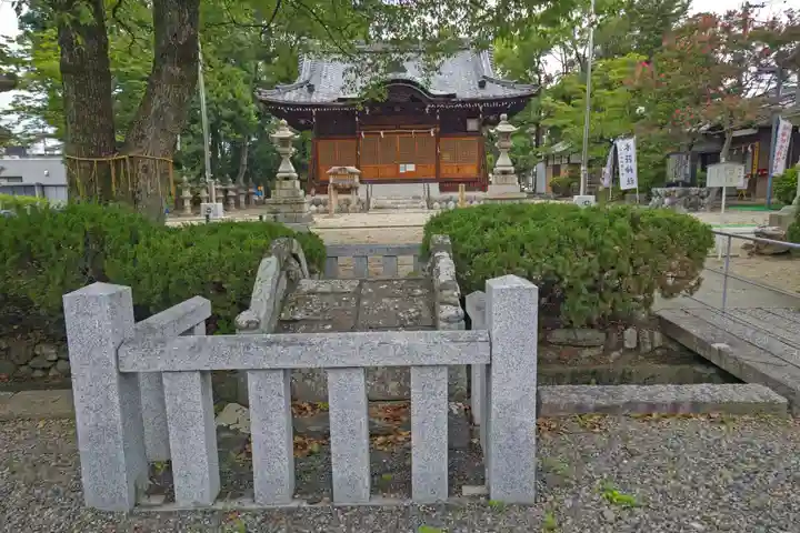 本莊神社の本殿・本堂