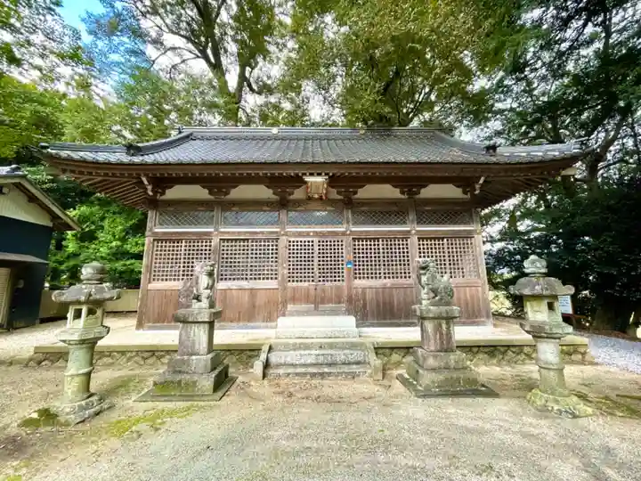 石神社の本殿・本堂