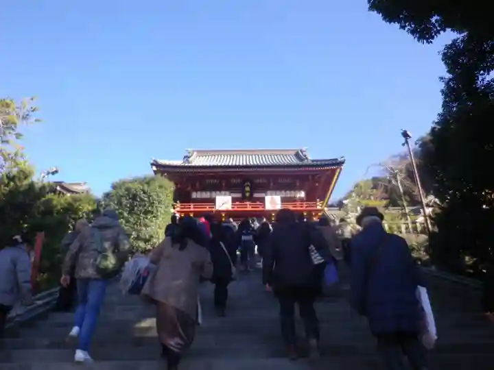 鶴岡八幡宮の山門・神門