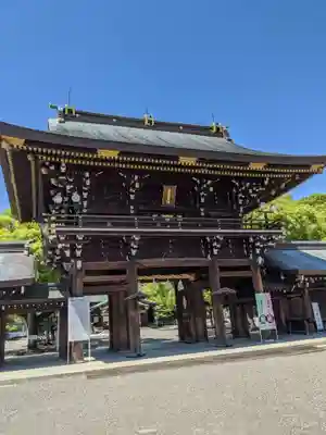 真清田神社の山門・神門