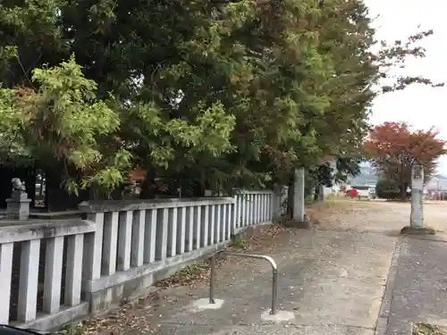 大井俣神社の建物その他