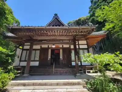 西方寺の本殿・本堂