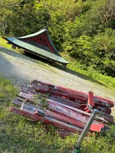 石堂寺の{uncategorized: "未分類", other: "その他", undefined: "問題あり", building: "その他建物", grave: "お墓", sacred_gate: "鳥居", guardian: "狛犬", statue: "像", buddha: "仏像", history: "歴史", nature: "自然", garden: "庭園", animal: "動物", pagoda: "塔", temizu: "手水舎", mountain_gate: "山門・神門", sanctuary: "本殿・本堂", subordinate: "末社・摂社", art: "芸術", scenery: "景色", jizo: "地蔵", ema: "絵馬", goshuin: "御朱印", omikuji: "おみくじ", items: "授与品その他", amulet: "お守り", goshuincho: "御朱印帳", eats: "食事", festival: "お祭り", votive_dance: "神楽", shichigosan: "七五三参", wedding: "結婚式", experience: "体験その他", initially: "初詣", around: "周辺", anti_infection: "感染症対策"}