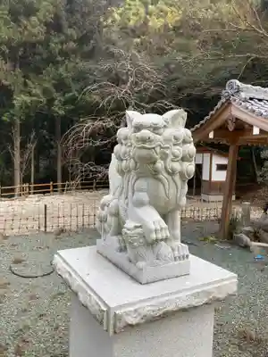 河内神社の狛犬