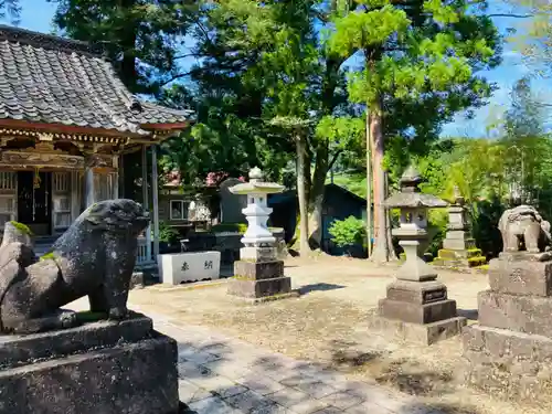 蔵王神社の狛犬