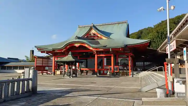 成田山名古屋別院大聖寺(犬山成田山)の本殿・本堂