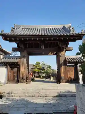 月照寺の山門・神門