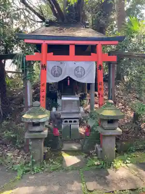 威光稲荷堂の末社・摂社