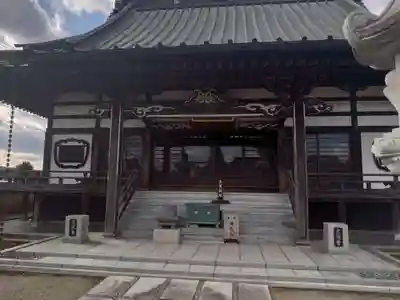 光照寺の本殿・本堂